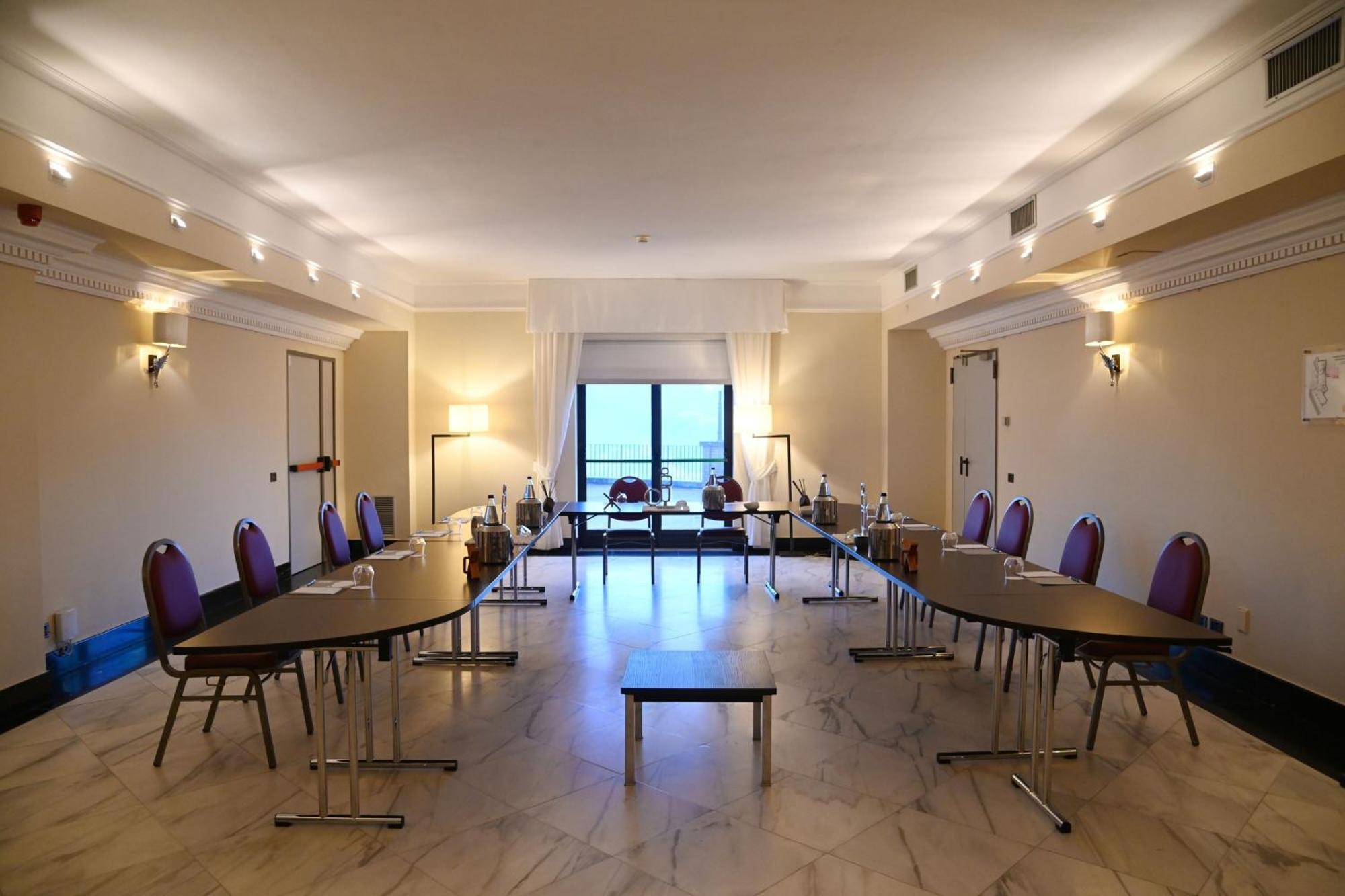 Hotel Renaissance Tuscany Il Ciocco & 4*