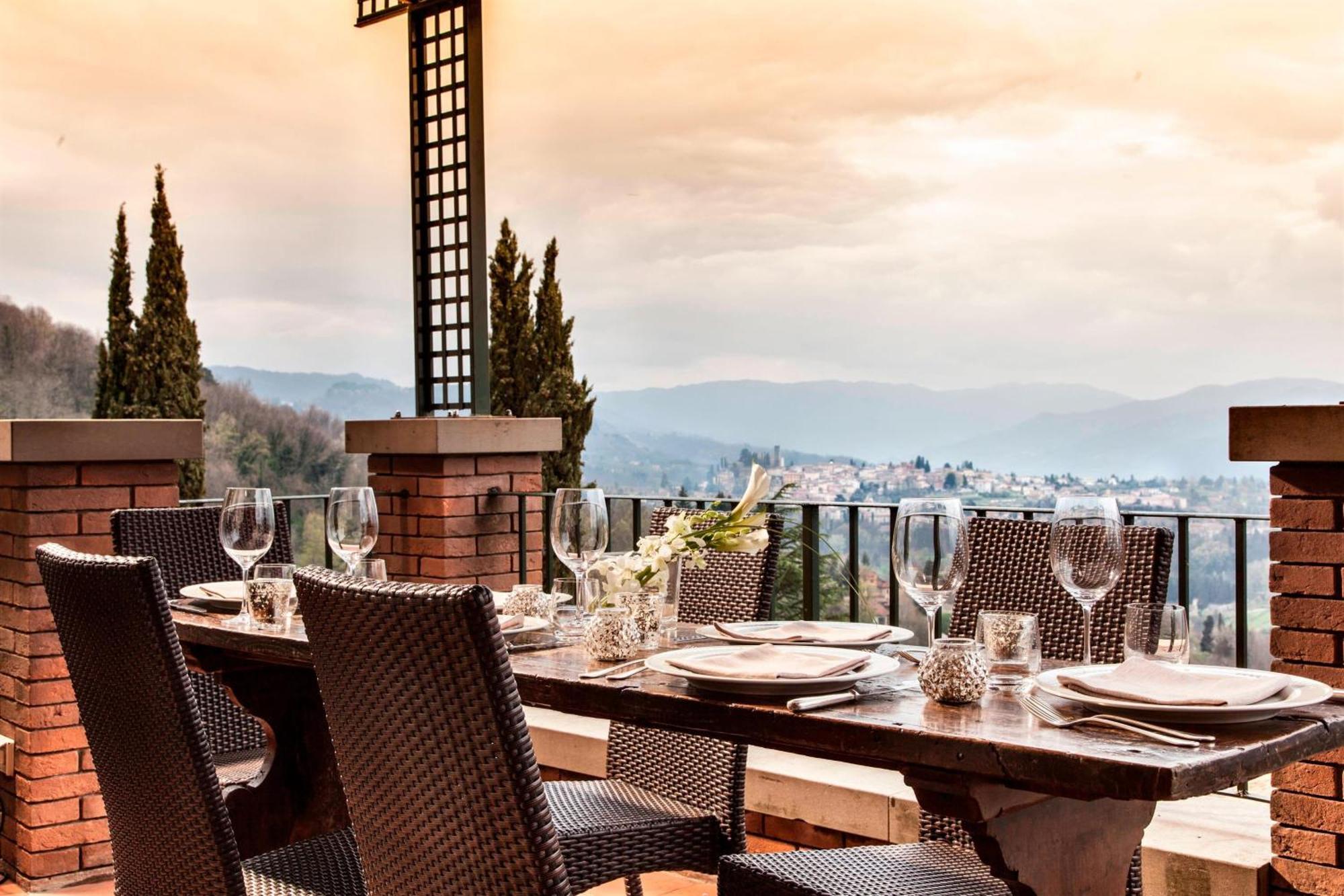 Renaissance Tuscany Il Ciocco & Hotel 4*